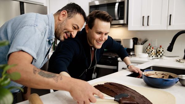 Fame to Table - Burgers and Babka: Viral Sensations