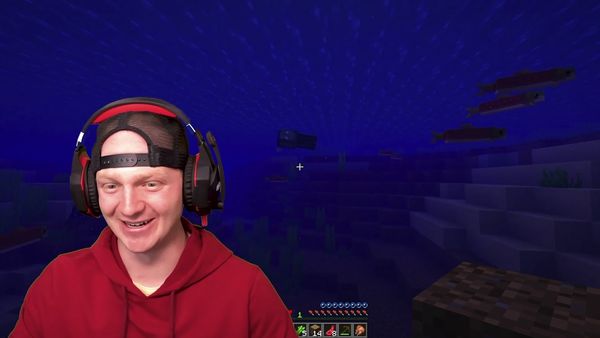 UnspeakablePlays - Hardcore Survival House Build / Twists in Minecraft