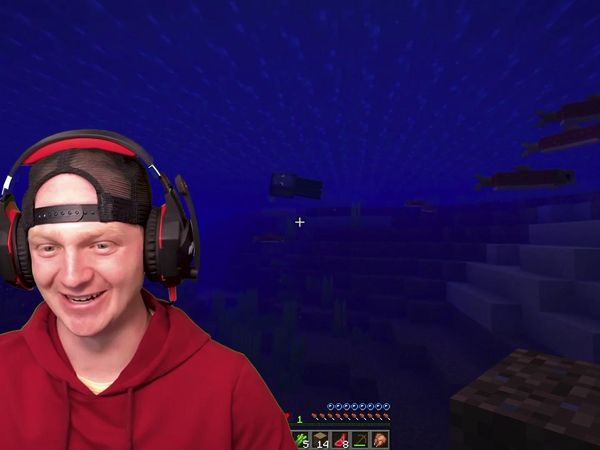 UnspeakablePlays - Hardcore Survival House Build / Twists in Minecraft