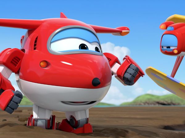 Super Wings - A Very Special Concert / Airplane Museum Adventure