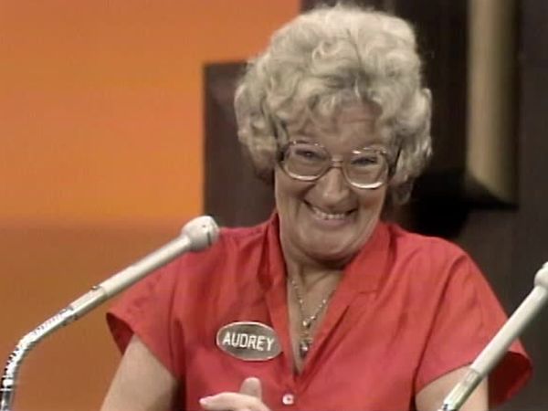 Family Feud Classic - Family Feud S1980 E15