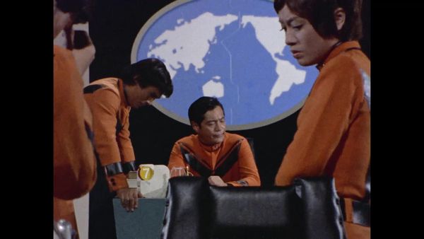 Return of Ultraman - Between a Devil and an Angel