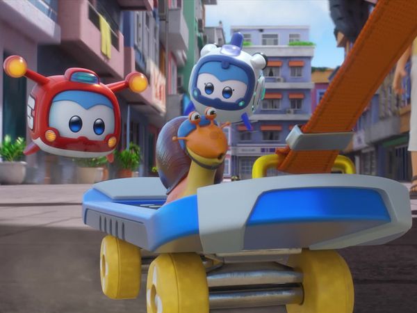 Super Wings - Fastest Snail in the World / Down The Ant Tunnel