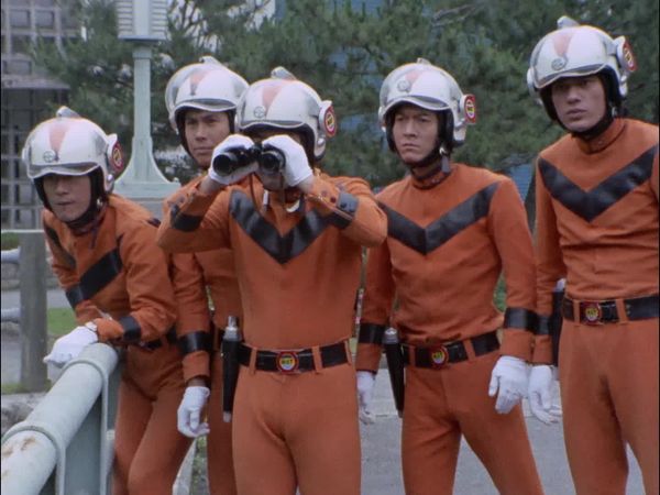Return of Ultraman - The Monster is a Shooting Star in Space