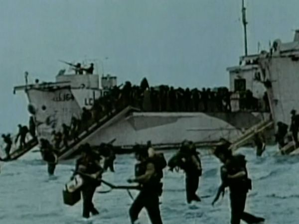 Military Machines: America in World War II - Beyond The Call of Duty