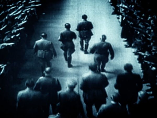 Hitler & The Nazis - Hitler & The Nazis - Episode 003