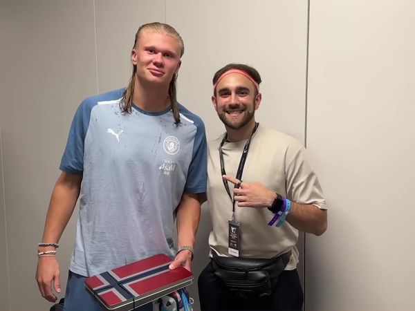 Futcrunch - I Surprised Haaland with Custom Shoes / I Bought an $11,647 Man City Seat