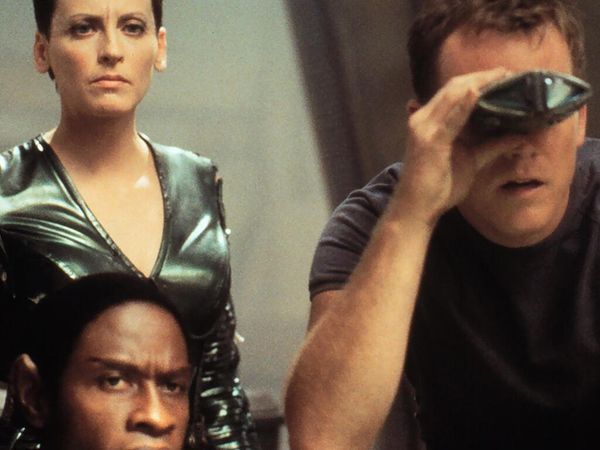 Star Trek: Voyager - Gravedad