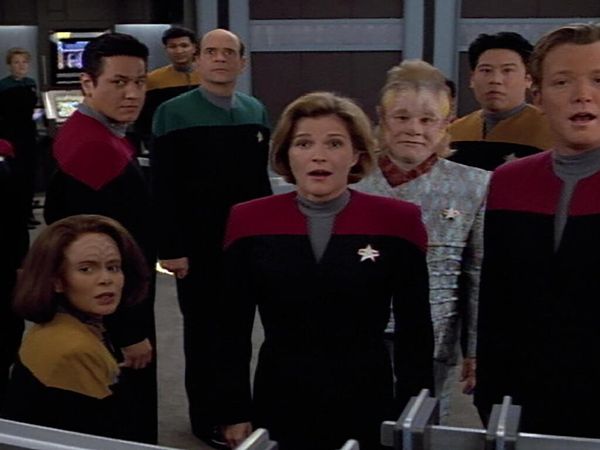 Star Trek: Voyager - Despertares