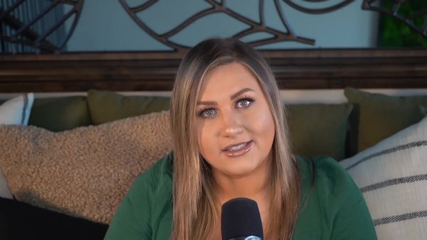 Kendall Rae - Michele Williams Can't Keep Her Lies Straight