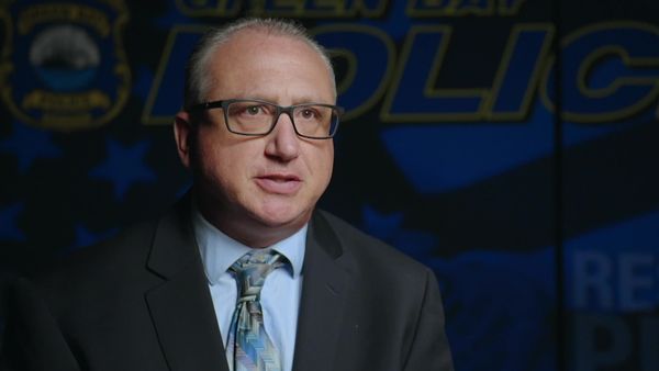 Bloodline Detectives (Nancy Grace) - Murder in Green Bay