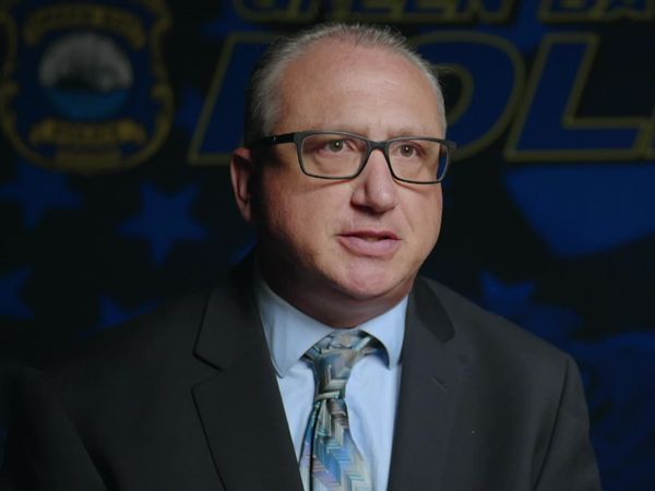 Bloodline Detectives (Nancy Grace) - Murder in Green Bay