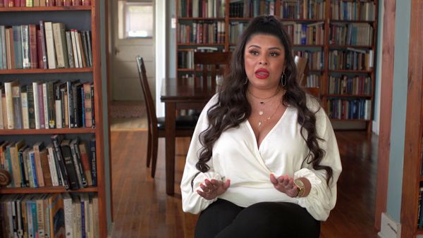 Meet, Marry, Murder: Hosted by Michelle Trachtenberg - Cheater's Collisions Course