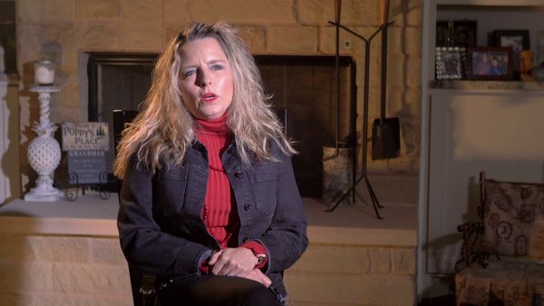 Meet, Marry, Murder: Hosted by Michelle Trachtenberg - Hurricane Homicide