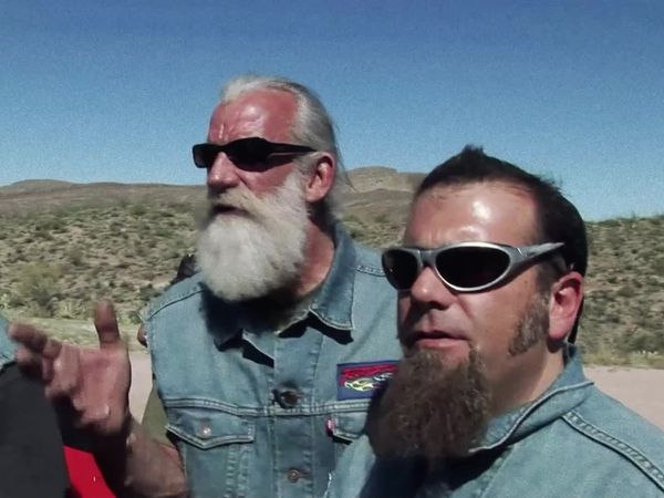 American MC en español - Las celebridades se unen