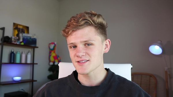 Ryan Trahan - Highballing People on Facebook Marketplace / I Confronted Dr. Phil