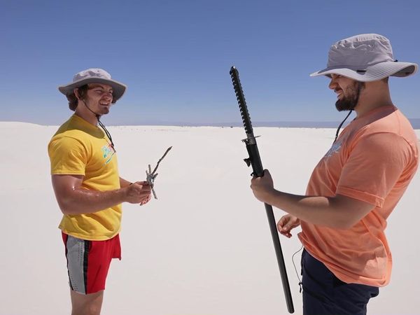 UnspeakablePlays - Minecraft, But I Survive in a Real Desert / Breaking Every Minecraft World Record