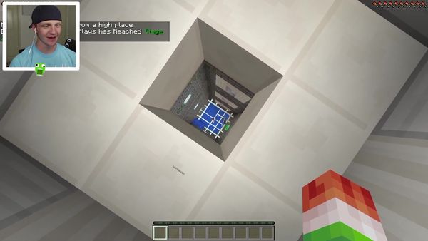 UnspeakablePlays - Disappearing Lava Floor Trap