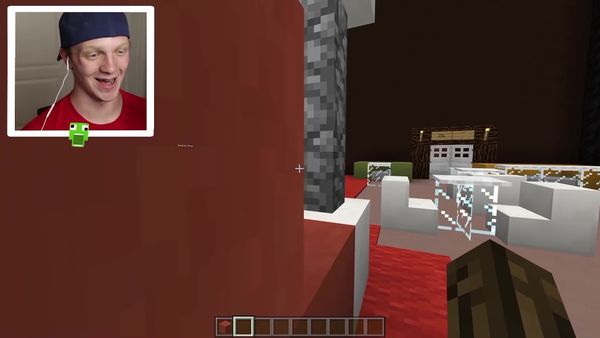 UnspeakablePlays - Trolling with Camo