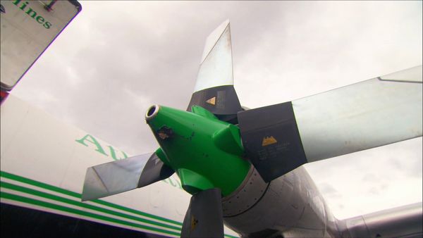 Pilotos Del Ártico - Choque de Poder