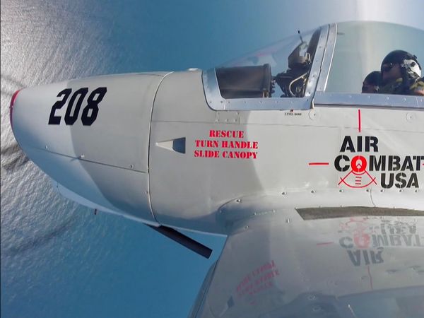 Pilotos Del Ártico - Combate Aéreo