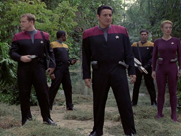 Star Trek: Voyager - Carne y Hueso, Parte 1