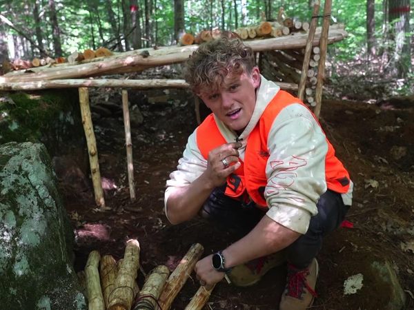 Ryan Trahan - I Built a Survival Shelter