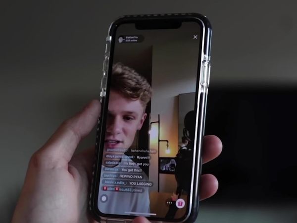 Ryan Trahan - I Asked for Discounts at 100 Drive-Thrus / Trying to Get 1 Million TikTok Followers