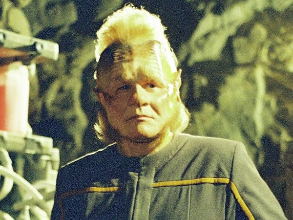 Star Trek: Voyager - Amistad Uno