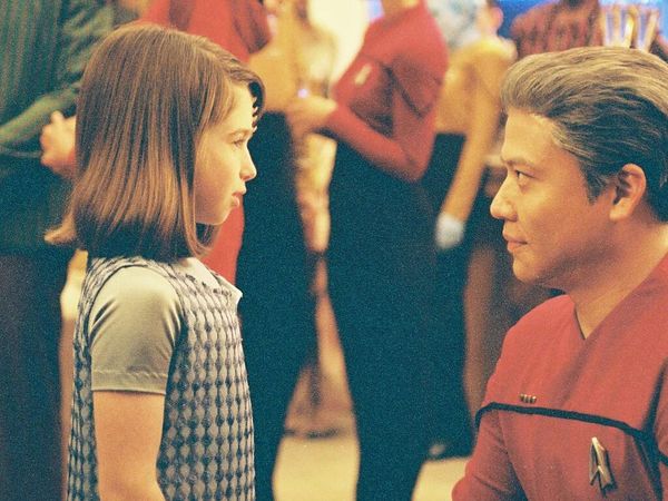 Star Trek: Voyager - Fin del Juego, Parte 1