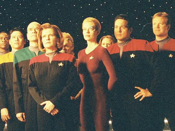 Star Trek: Voyager - Fin del Juego, Parte 2
