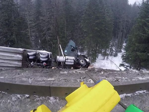 Highway Thru Hell - Episode 12