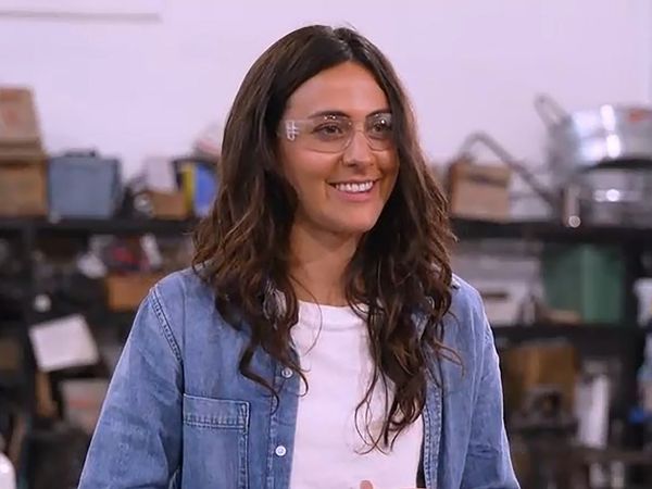 Mission Unstoppable with Miranda Cosgrove - Blacksmithing, Bone Histology, and Better Diagnostics