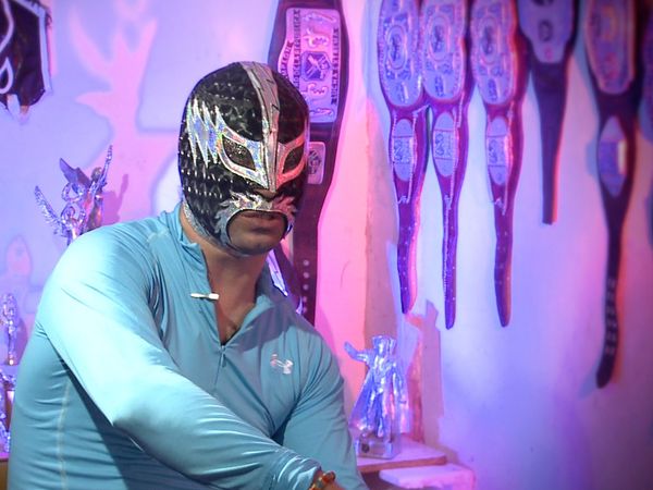 El Rayo Vida de Lucha - Buscando Dinero