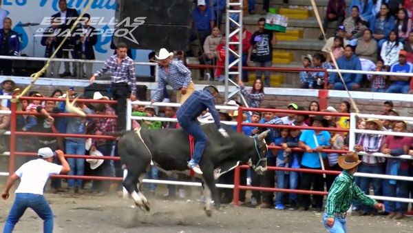 Estrellas del Jaripeo - La Florida USA