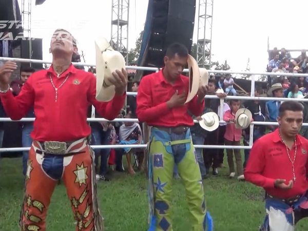 Estrellas del Jaripeo - B72 Diciembre 2019