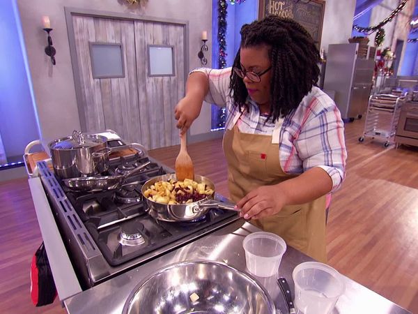 Holiday Baking Championship - We're Nuts for the Holidays