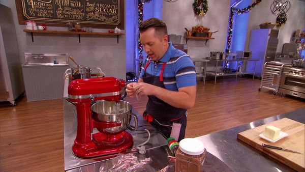 Holiday Baking Championship - Holiday Craftiness