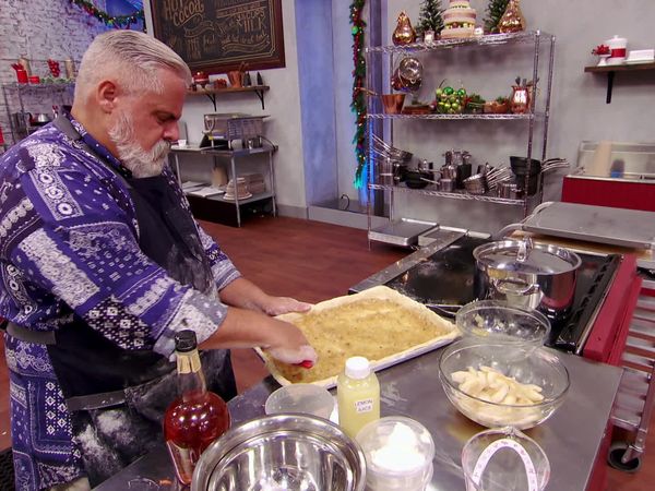 Holiday Baking Championship - Take Holiday Pies by Surprise