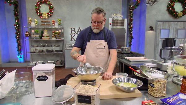 Holiday Baking Championship - Light and Inspiring