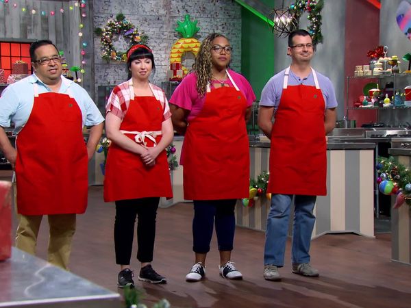 Holiday Baking Championship - Christmas in July