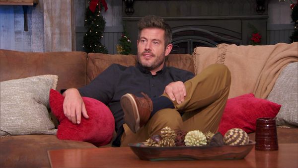 Holiday Baking Championship - It's What's on the Inside That Counts