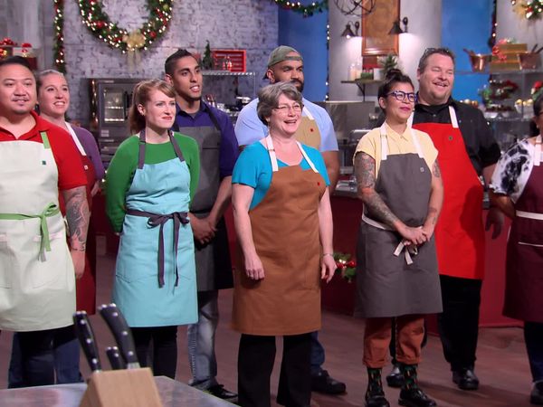 Holiday Baking Championship - Filling Grateful