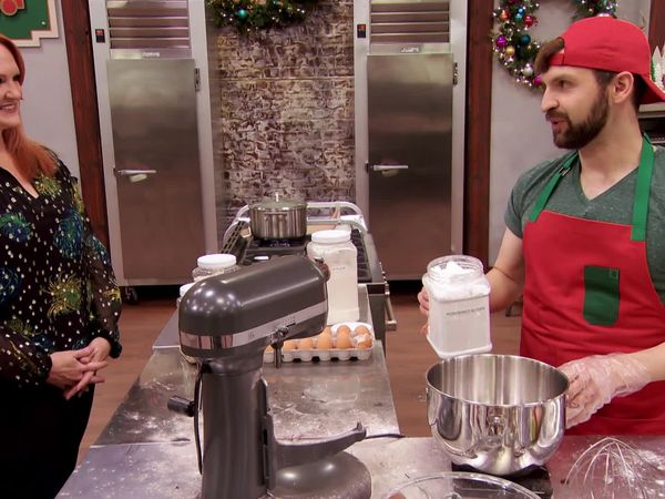 Christmas Cookie Challenge - Christmas Games and Music