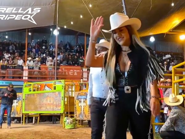 Estrellas del Jaripeo - Uriangato