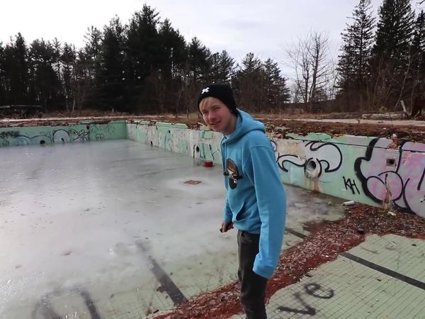 Sam and Colby - Exploring an Abandoned Hotel Lodge in NY