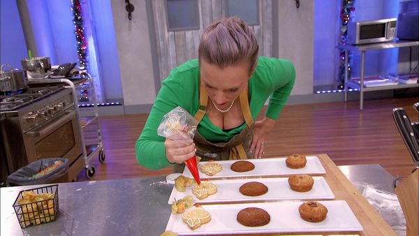 Holiday Baking Championship - Ginger and Spice and Everything Nice