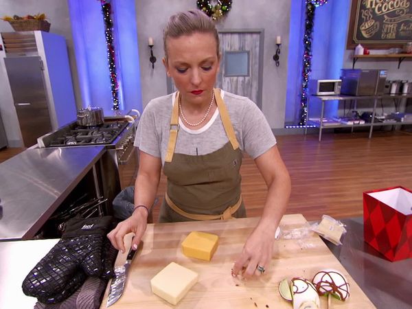 Holiday Baking Championship - Re-Gifting