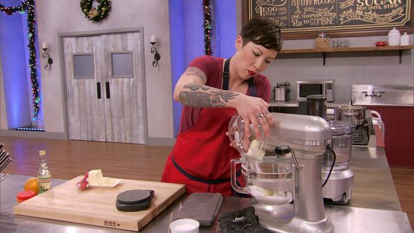 Holiday Baking Championship - Thanksgiving Joy