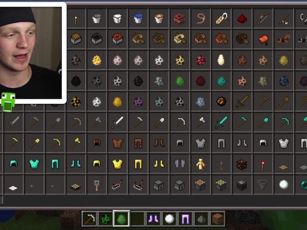 UnspeakablePlays - Lucky Blocks vs. Lucky Blocks War!
